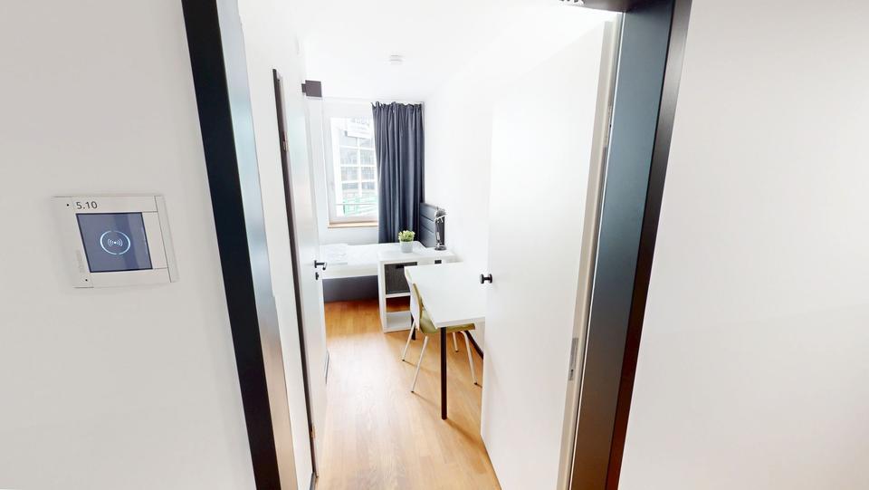 Wohnen auf Zeit Düsseldorf Stadtmitte - 1 Zimmer, 18 m&sup2;, 770&euro; | Angebot:25979914