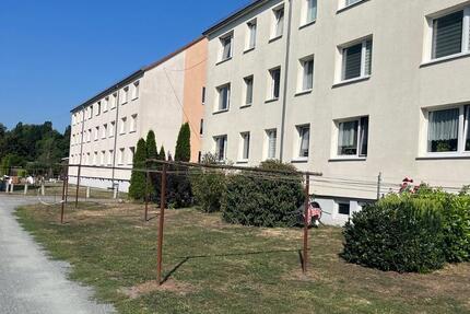 Wohnung Stavenhagen - 4 Zimmer, 76 m&sup2;, 415&euro; | Angebot:23407292