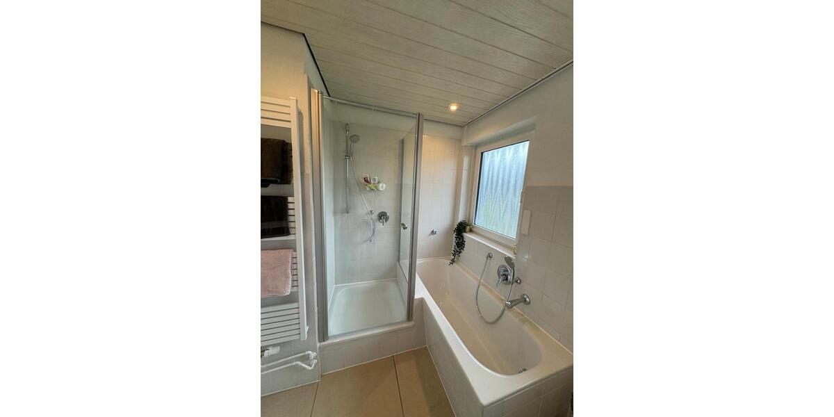 Wohnen auf Zeit Bielefeld Heepen - 10 Zimmer, 150 m&sup2;, 390&euro; | Angebot:25982226