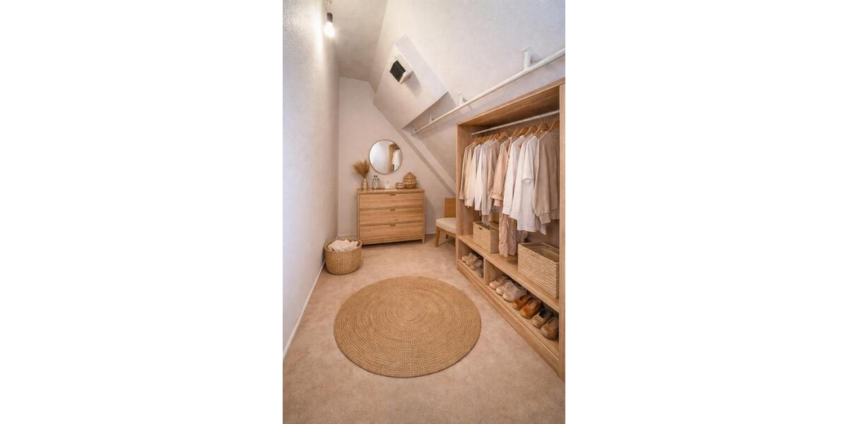 Etagenwohnung Stadthagen - 4 Zimmer, 133 m&sup2;, 1.050&euro; | Angebot:26040791