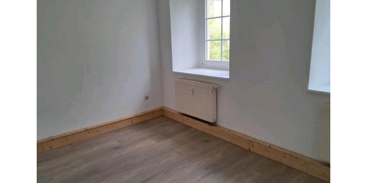 Erdgeschoßwohnung Großschirma - 2 Zimmer, 69 m&sup2;, 500&euro; | Angebot:26581798