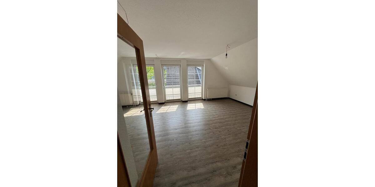 Dachgeschoßwohnung Harsefeld - 3 Zimmer, 80 m&sup2;, 850&euro; | Angebot:26521189