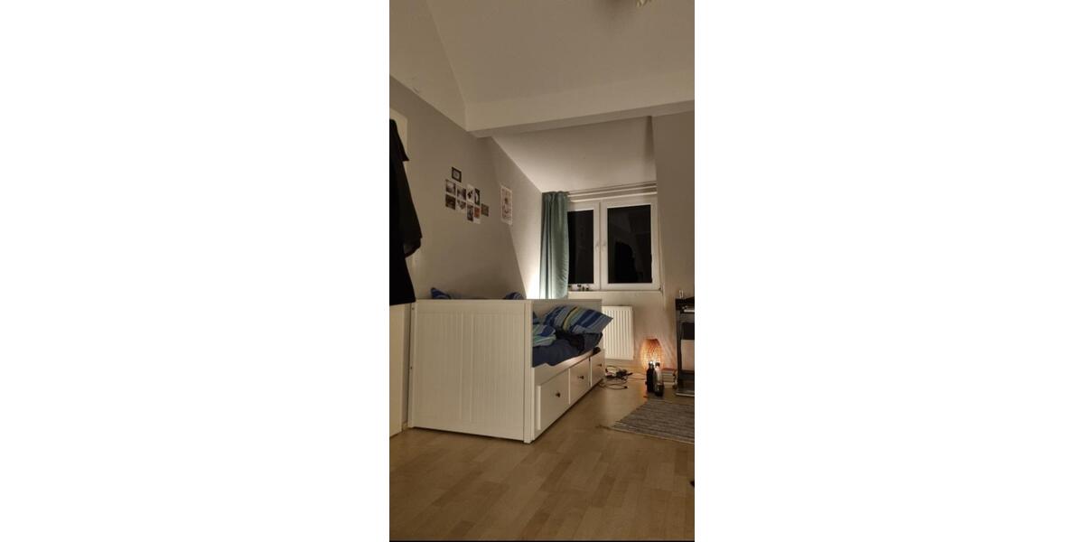 Etagenwohnung Geisenheim - 5 Zimmer, 17 m&sup2;, 359&euro; | Angebot:24839392
