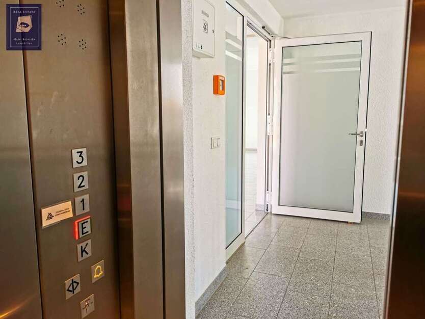 PenthouseWohnung mit großer Dachterrasse am Opernplatz