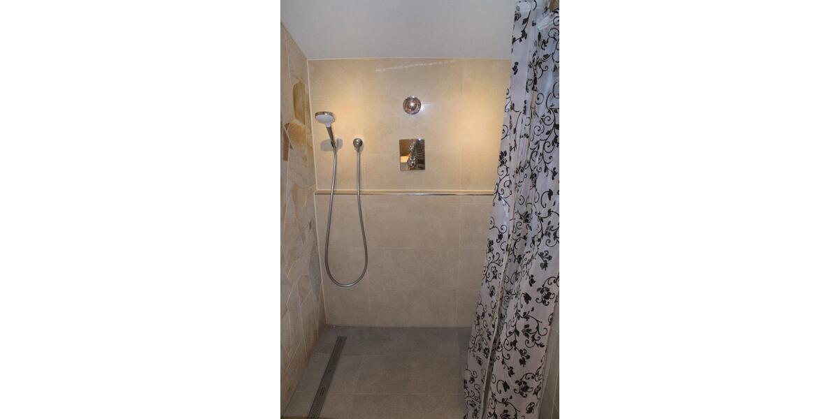Dachgeschoßwohnung Bad Schönborn - 4 Zimmer, 110 m&sup2;, 1.100&euro; | Angebot:26478725