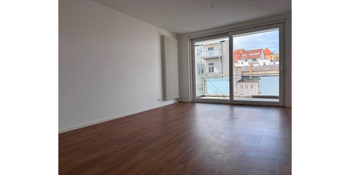 Dachgeschoßwohnung Schwerin - 3 Zimmer, 97 m&sup2;, 970&euro; | Angebot:25962486