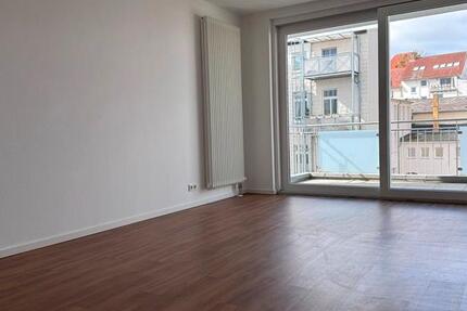 Wohnung Schwerin - 3 Zimmer, 97 m&sup2;, 970&euro; | Angebot:25962486