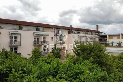 Leben, wo Regensburg pulsiert - BalkonWohnung zwischen Uni & Altstadt