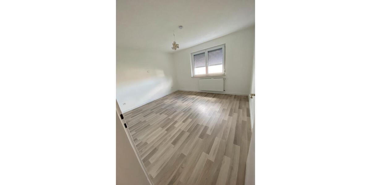 Erdgeschoßwohnung Heidenheim an der Brenz Aufhausen - 2 Zimmer, 100 m&sup2;, 1.100&euro; | Angebot:24604371