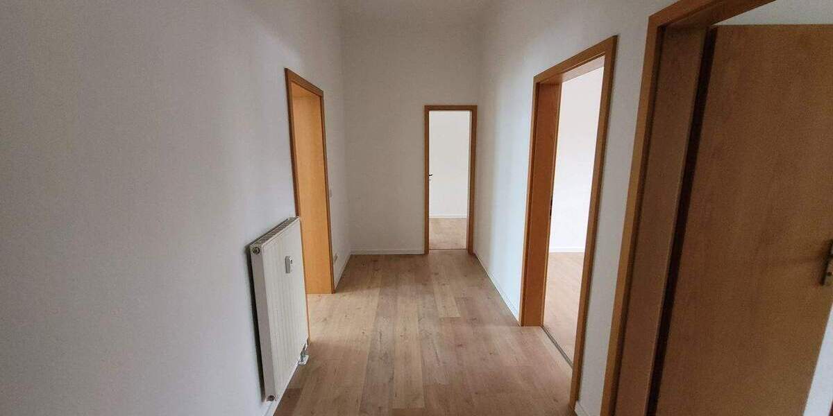 Etagenwohnung Pirna Sonnenstein - 3 Zimmer, 77 m&sup2;, 615&euro; | Angebot:25668953
