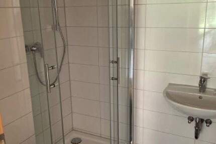 3 Zimmer mit Balkon 3 zimmer