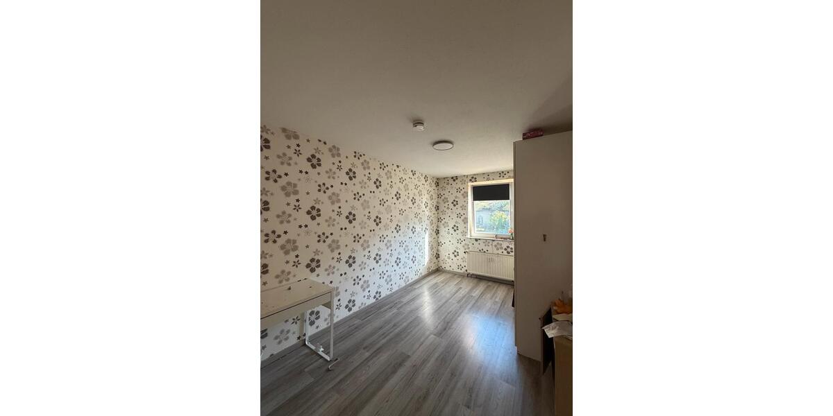 Etagenwohnung Auetal - 4 Zimmer, 98 m&sup2;, 830&euro; | Angebot:26339022