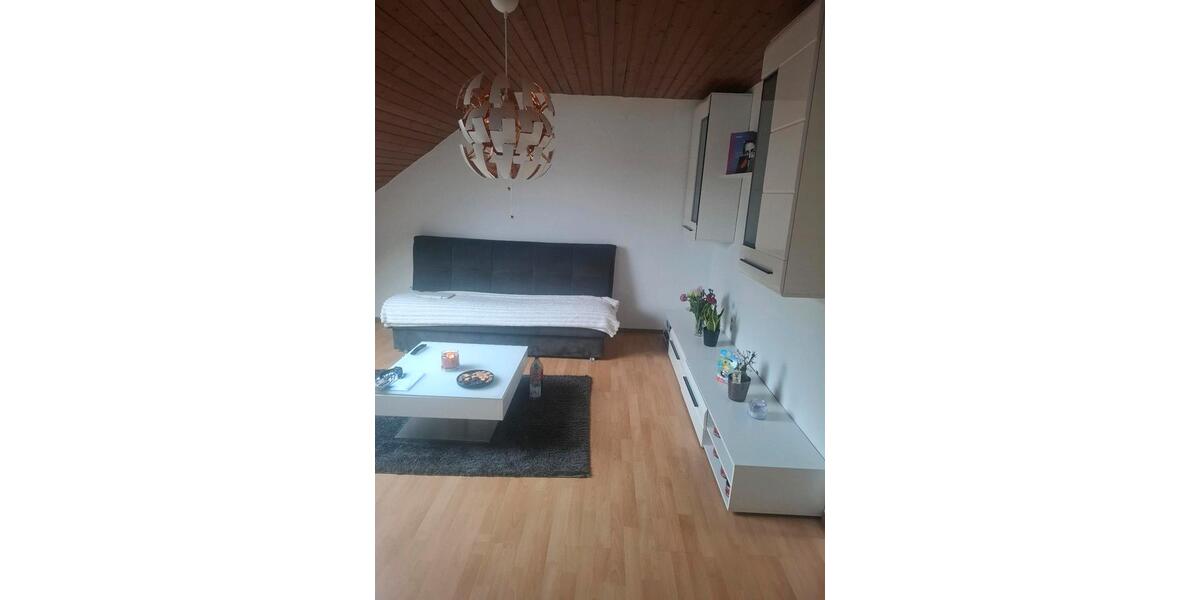 Dachgeschoßwohnung Unterreichenbach - 2.5 Zimmer, 67 m&sup2;, 550&euro; | Angebot:25960101