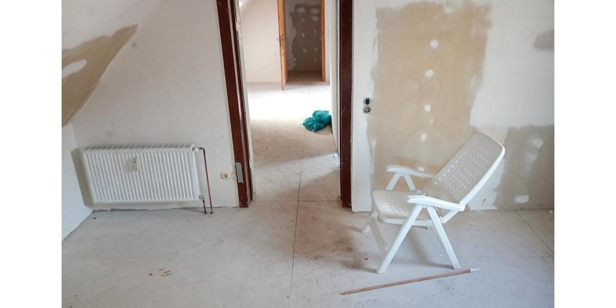 Etagenwohnung Brüel - 7 Zimmer, 155 m&sup2;, 1.100&euro; | Angebot:26030804