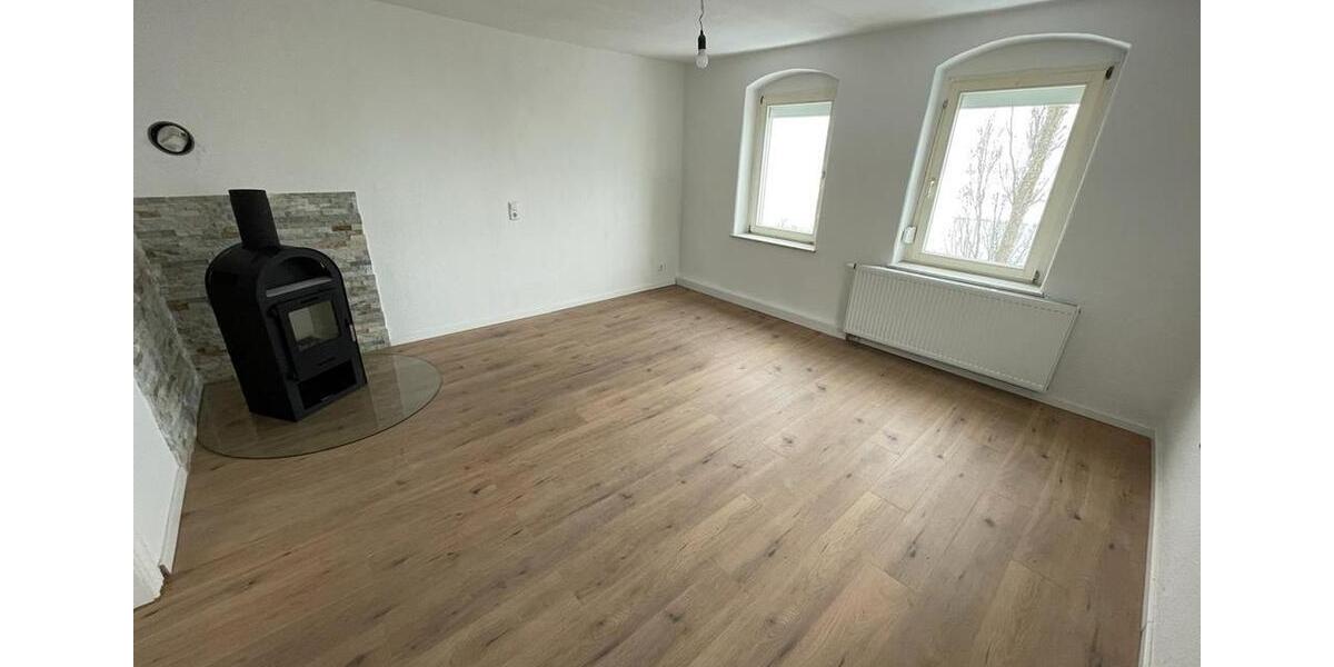 Dachgeschoßwohnung Klipphausen - 2 Zimmer, 65 m&sup2;, 450&euro; | Angebot:26236331