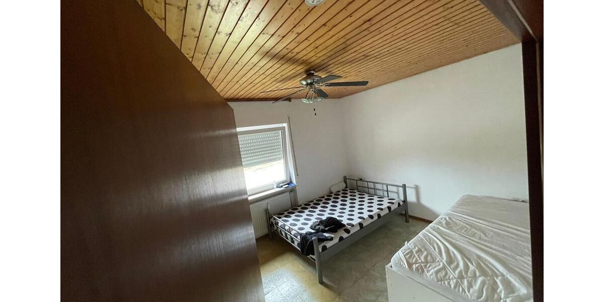 Erdgeschoßwohnung Rosengarten - 4 Zimmer, 82 m&sup2;, 900&euro; | Angebot:25723262