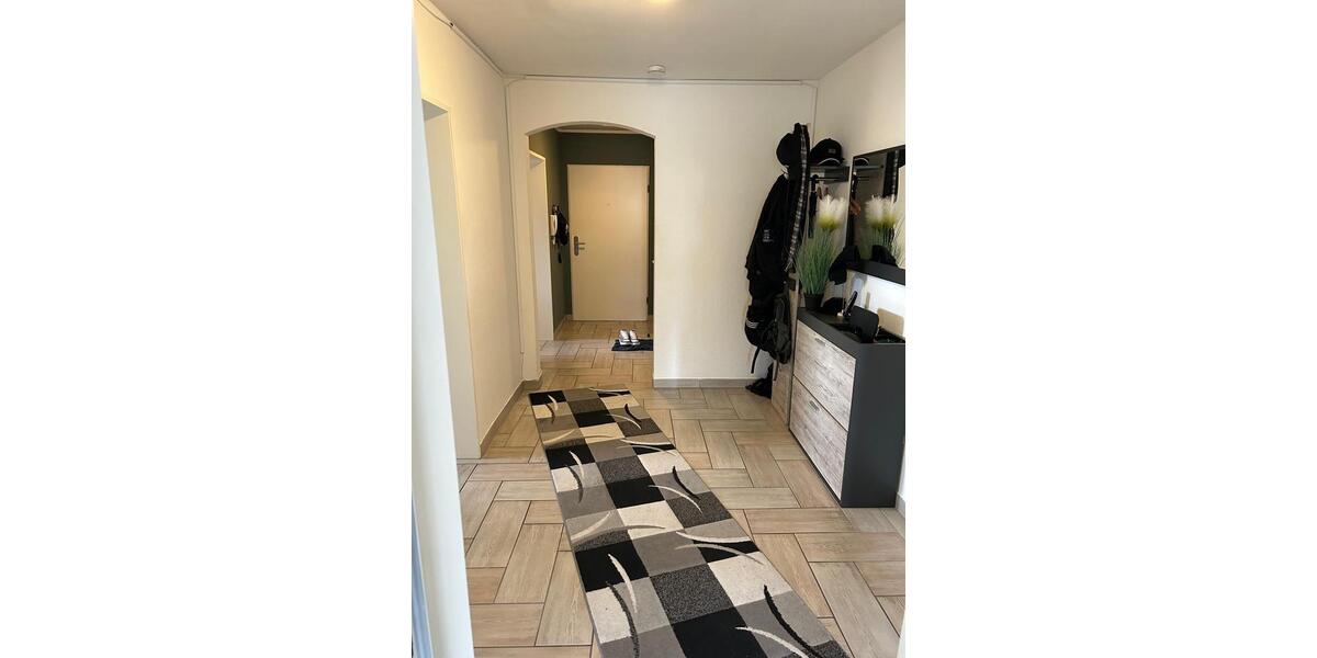 Etagenwohnung Gunzenhausen - 3 Zimmer, 84 m&sup2;, 720&euro; | Angebot:24679918