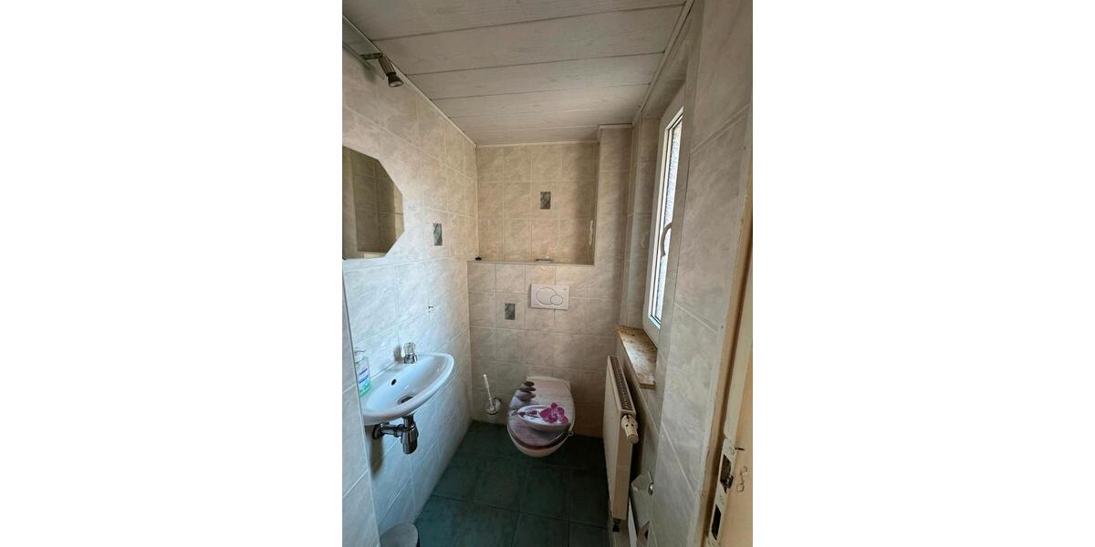 Maisonette-Wohnung in EFH mit Garten u. Nebengebäude 4 zimmer