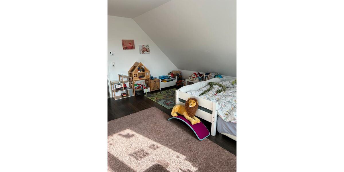 Etagenwohnung Adendorf - 3.5 Zimmer, 110 m&sup2;, 1.650&euro; | Angebot:25963602