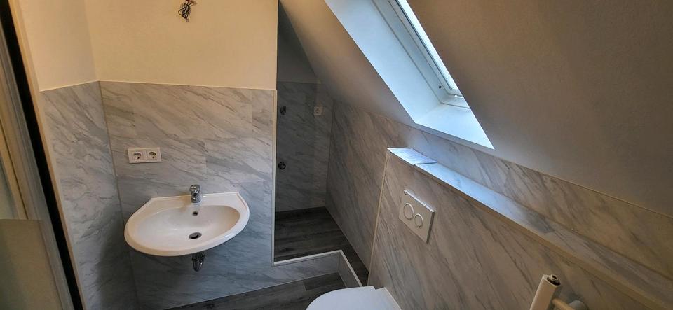 Etagenwohnung Engelskirchen - 4.5 Zimmer, 100 m&sup2;, 1.000&euro; | Angebot:26611643