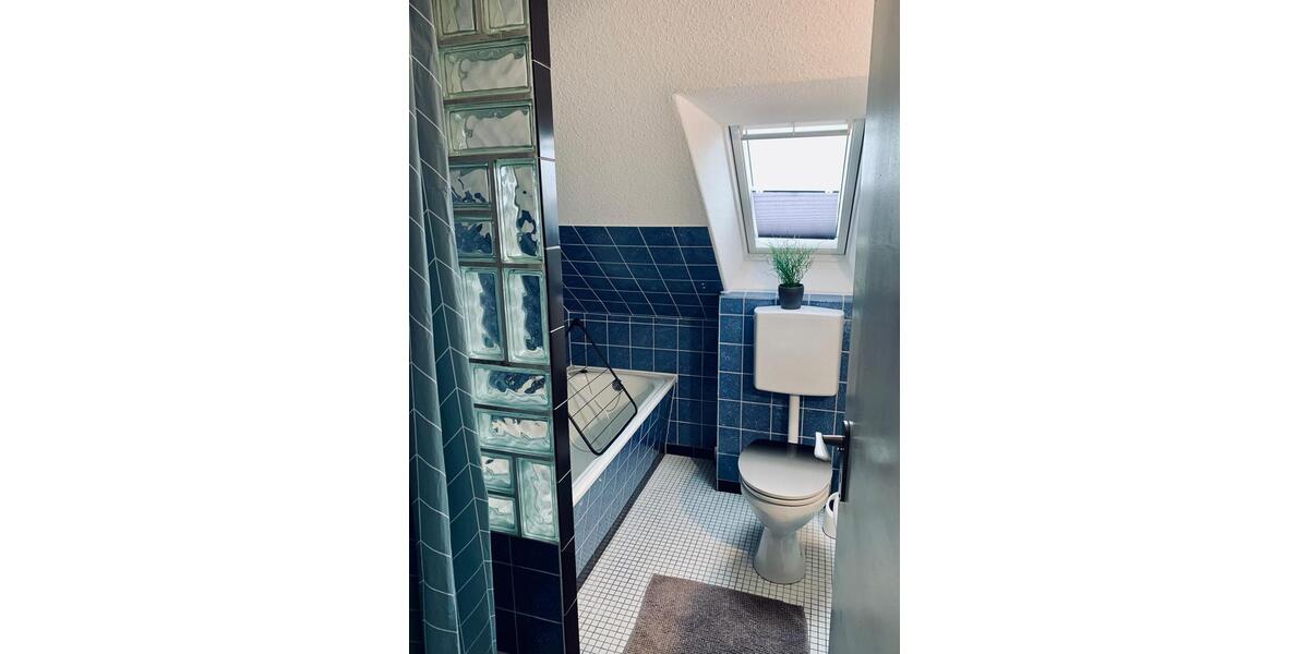 Dachgeschoßwohnung Bad Oeynhausen Dehme - 3 Zimmer, 75 m&sup2;, 525&euro; | Angebot:26610430