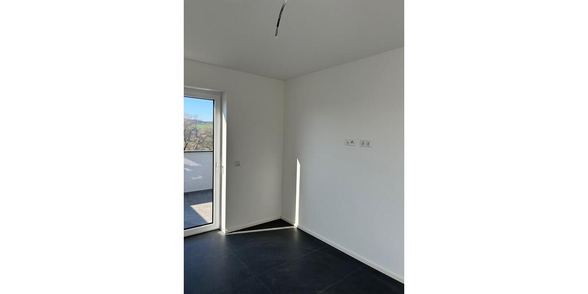 + Hochwertiger Neubau, 3 ZKB Penthouse, Dachterrasse, barrierefrei + 3 zimmer