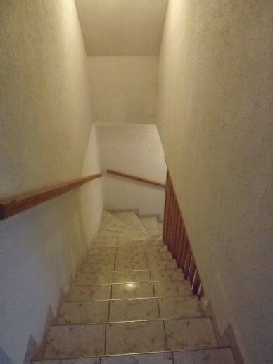 Gut geschnittenes 2 Zimmer-Apartment mit Einbauküche und Wannenbad, in ruhiger Lage von Wiesenbronn. Nur 10 Min. nach Kitzingen... 2 zimmer