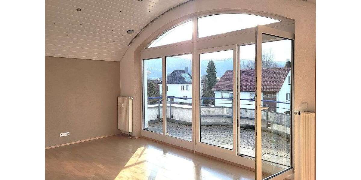 Etagenwohnung Lorch - 5 Zimmer, 112 m&sup2;, 1.240&euro; | Angebot:26159456