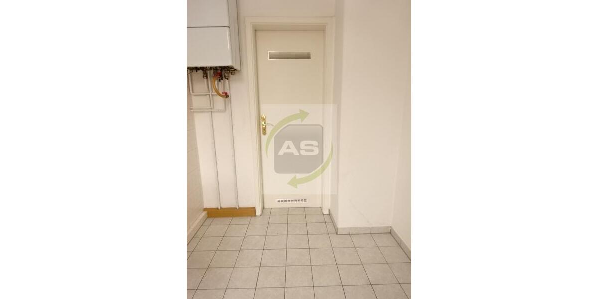 Etagenwohnung Werdau - 4 Zimmer, 96 m&sup2;, 550&euro; | Angebot:24714138