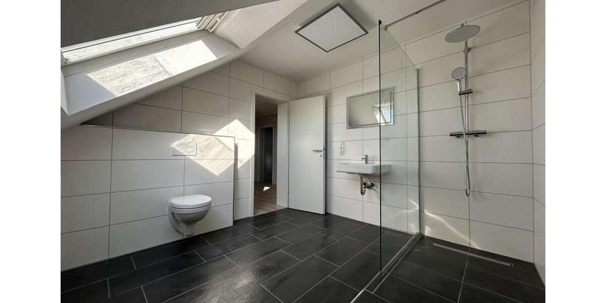 Modernisierte 3,5 ZKB 95m² Dachgeschosswng Oberwies Köllerbach 3 zimmer