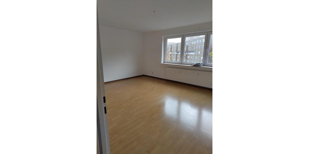 Etagenwohnung Duisburg Hamborn - 3 Zimmer, 81 m&sup2;, 600&euro; | Angebot:24536445