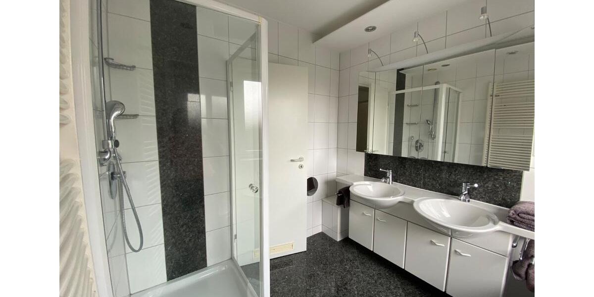 Hochparterre Wolfsburg Almke - 4 Zimmer, 120 m&sup2;, 1.180&euro; | Angebot:26123786