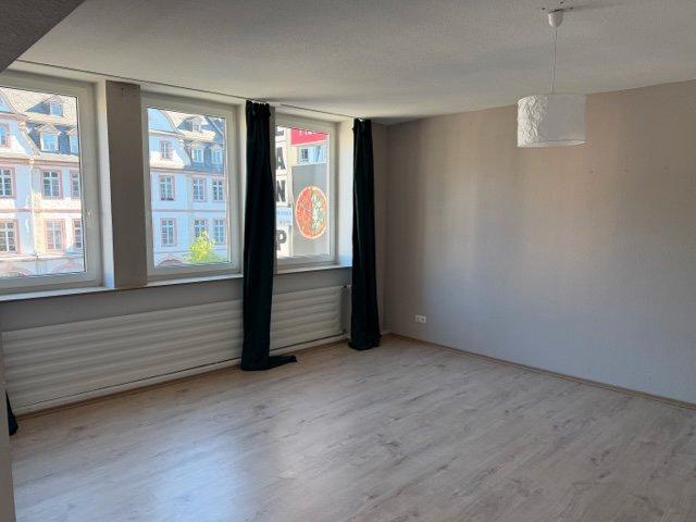 Etagenwohnung Koblenz - 2 Zimmer, 105 m&sup2;, 990&euro; | Angebot:26462260
