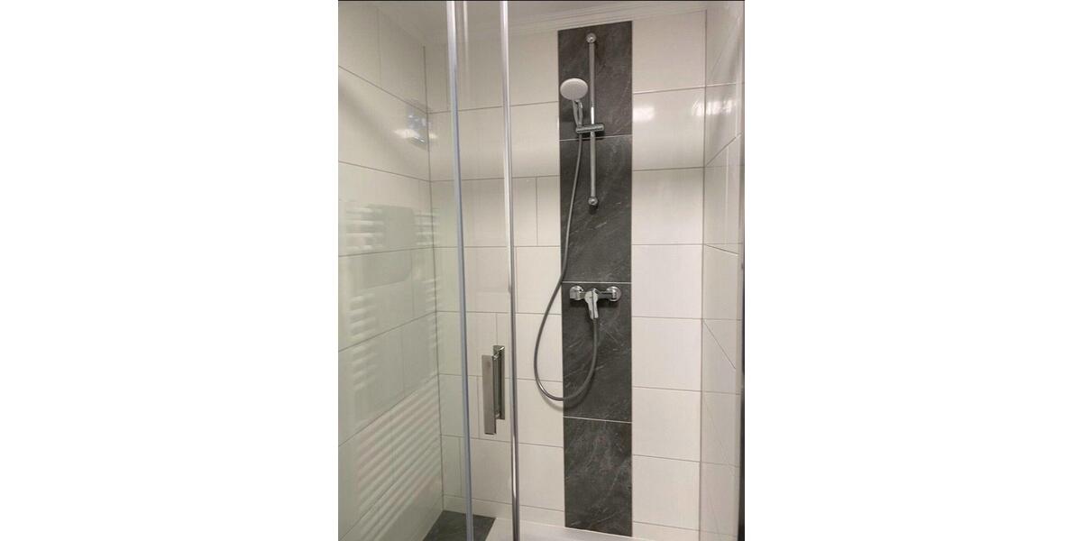Wohnen auf Zeit Neumünster Brachenfeld/Ruthenberg - 9 Zimmer, 200 m&sup2;, 15&euro; | Angebot:26181180