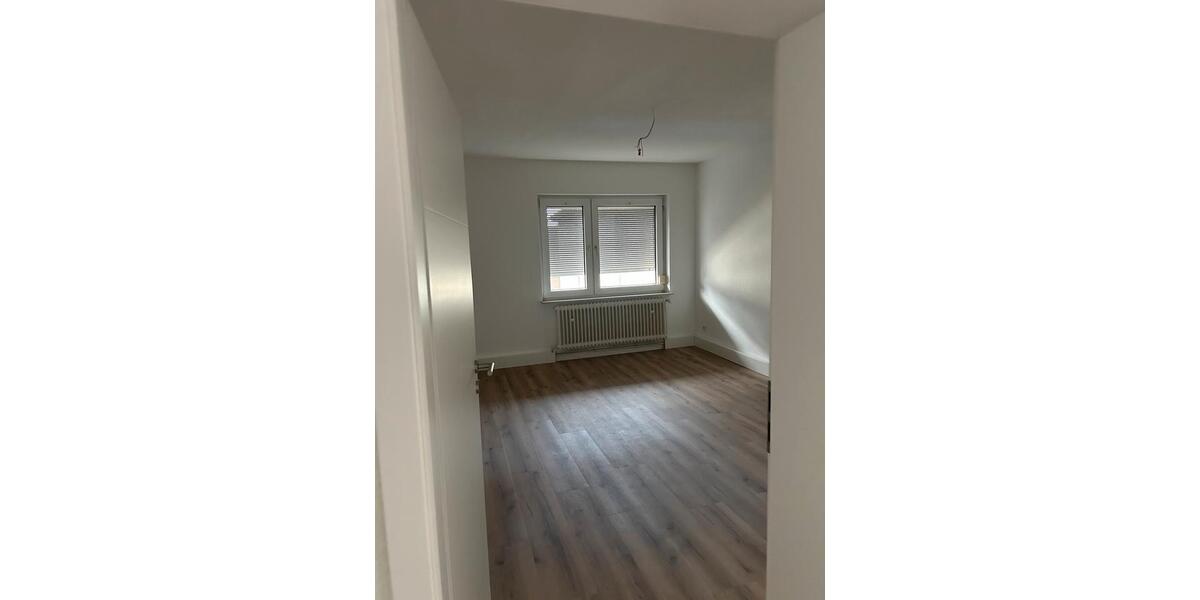 Etagenwohnung Gießen - 4 Zimmer, 87 m&sup2;, 1.220&euro; | Angebot:25902143