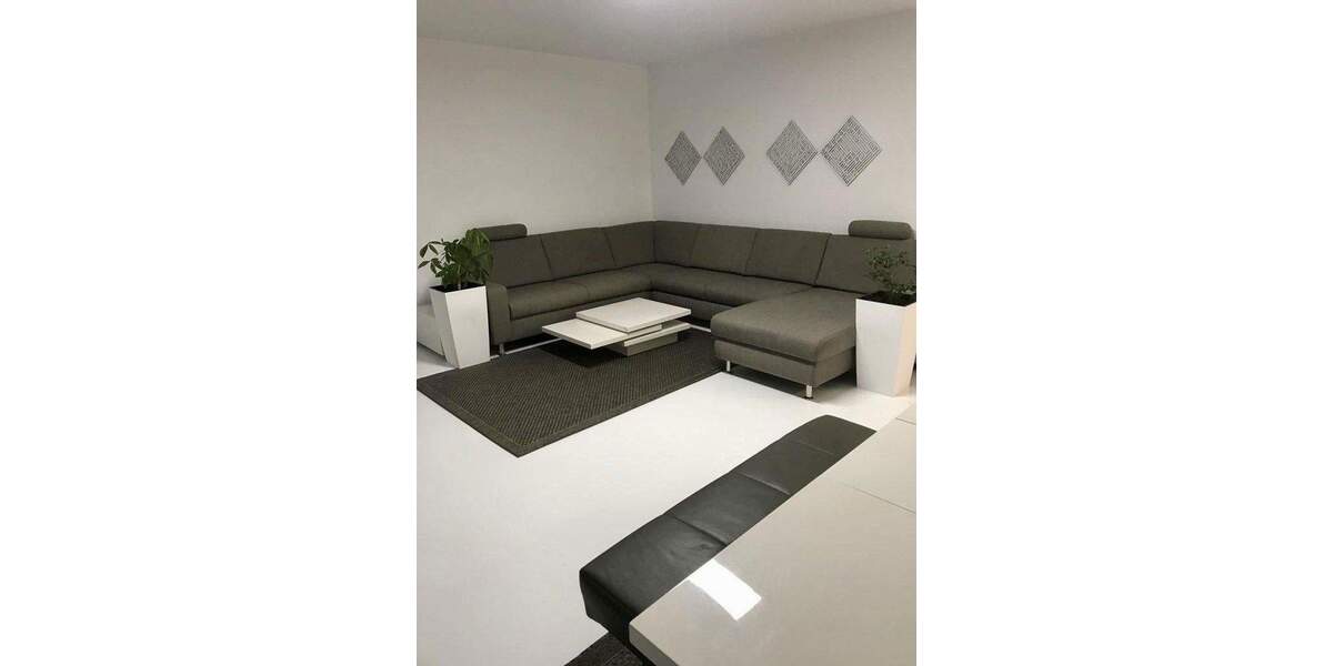 Helle 2-Zimmer-Wohlfühlwohnung mit Balkon & Aufzug in zentraler Lage von MG-Eicken 2 zimmer