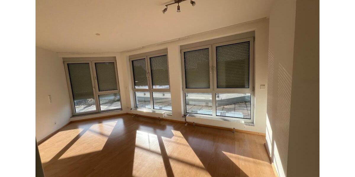 Penthouse-Wohnung (100qm Terrasse) zu vermieten (3 Zi.) Mühlacker 3 zimmer