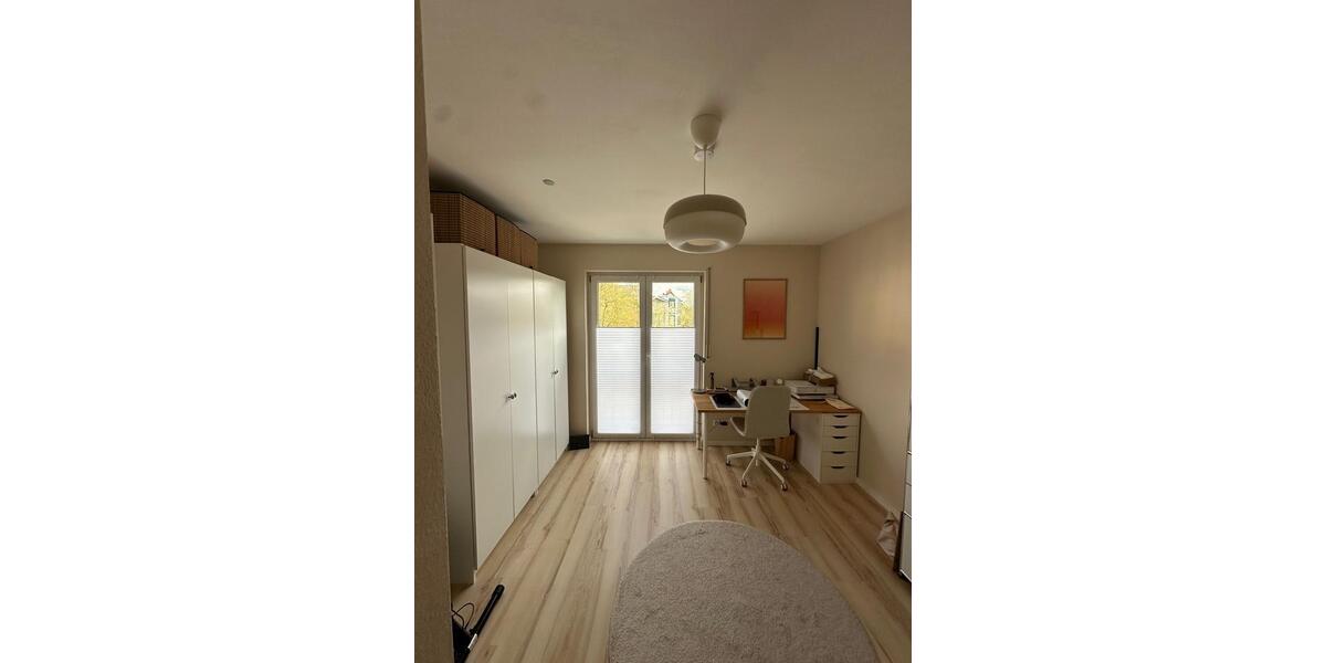 Etagenwohnung Sulzbach am Main - 4 Zimmer, 100 m&sup2;, 1.350&euro; | Angebot:26083680