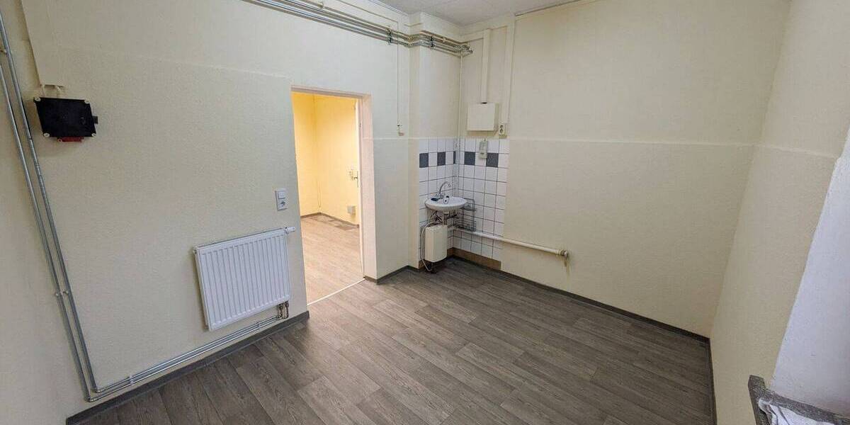 Gewerbeobjekt Wurzen - 2 Zimmer, 210&euro; | Angebot:25958331