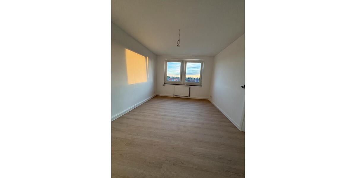 Etagenwohnung Groitzsch - 2 Zimmer, 45 m&sup2;, 495&euro; | Angebot:26405225