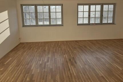 Wohnung Pirna - 3 Zimmer, 104 m&sup2;, 1.149&euro; | Angebot:25422974