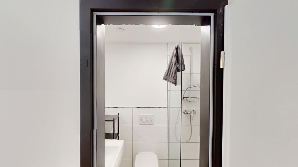 Wohnen auf Zeit Düsseldorf Stadtmitte - 1 Zimmer, 18 m&sup2;, 770&euro; | Angebot:25979914