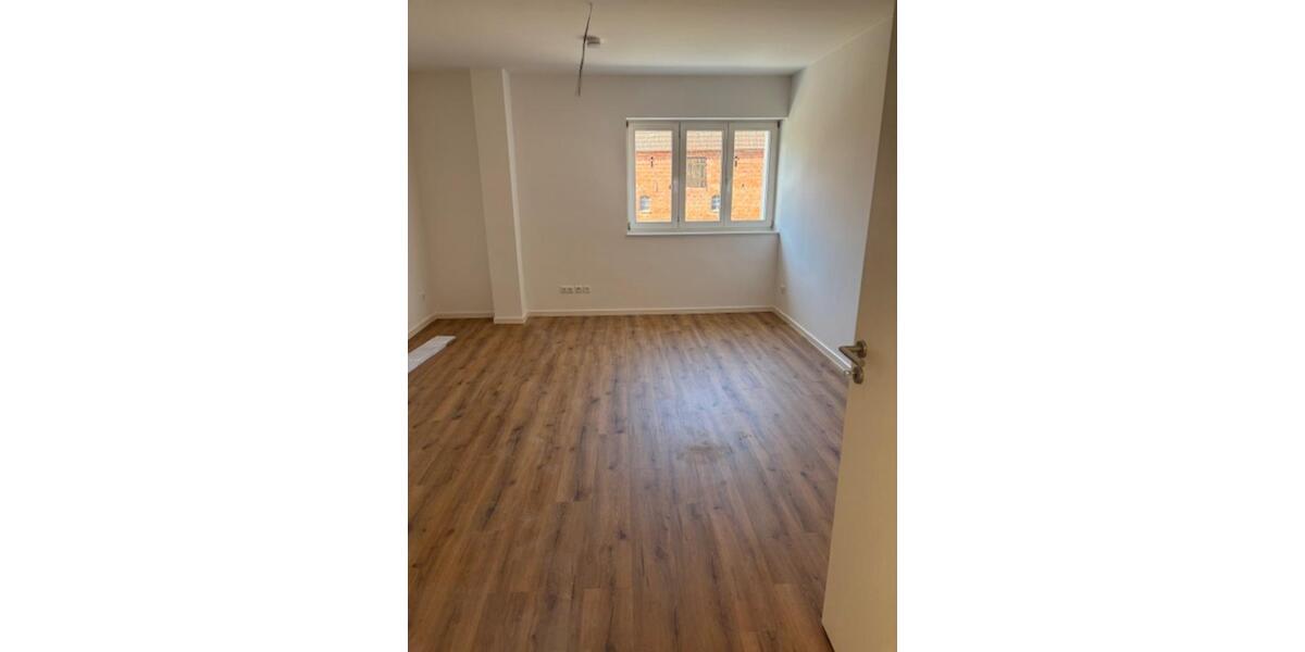 Erdgeschoßwohnung Bad Saarow - 4 Zimmer, 143 m&sup2;, 1.712&euro; | Angebot:25881455