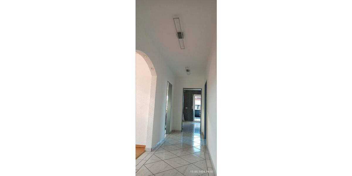 Dachgeschoßwohnung Altenbeken - 3 Zimmer, 112 m&sup2;, 730&euro; | Angebot:26623837