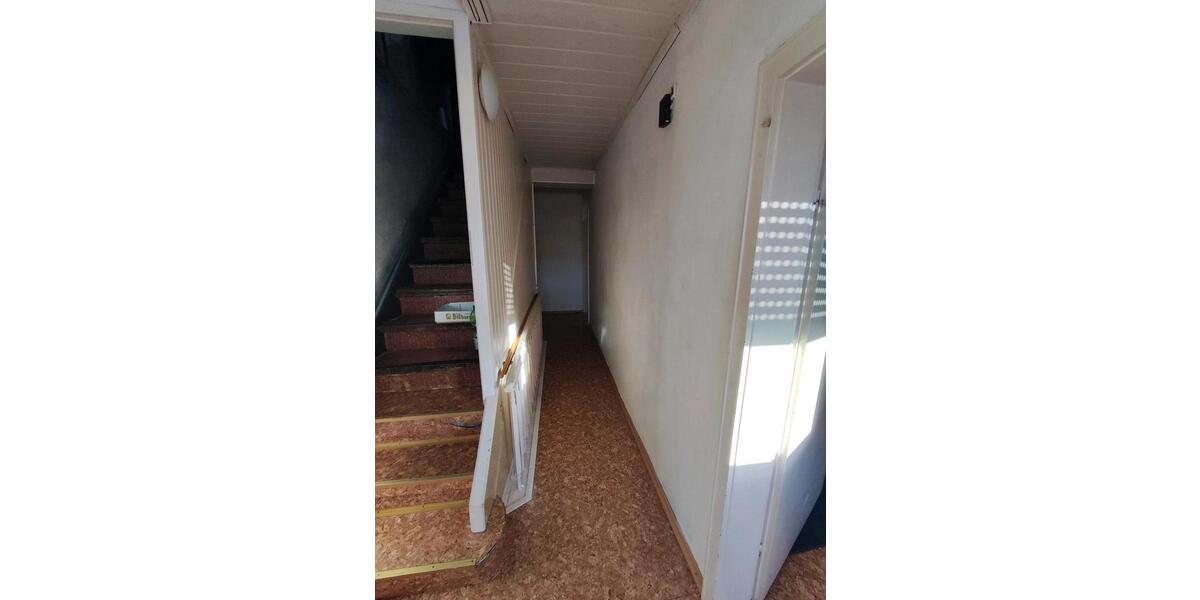 Dachgeschoßwohnung Ramstein-Miesenbach Hütschenhausen - 3 Zimmer, 70 m&sup2;, 790&euro; | Angebot:24474548