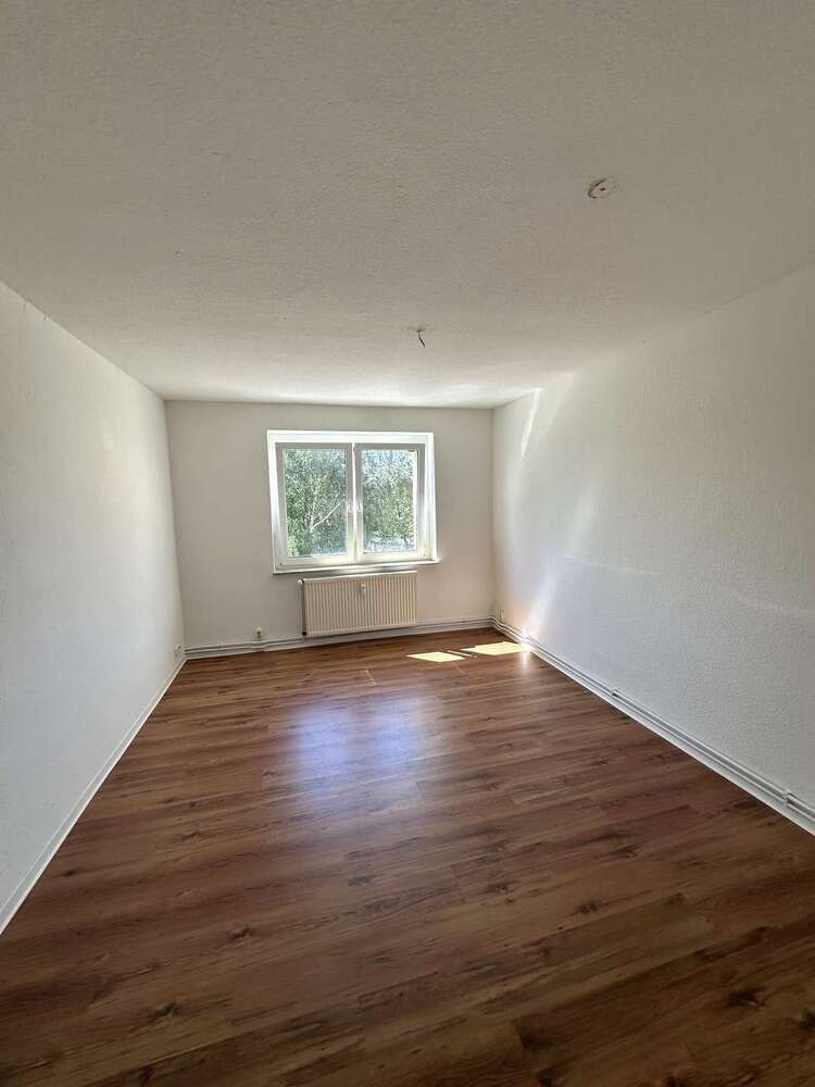 ++Frisch sanierte 3-RaumWohnung mit EBK++