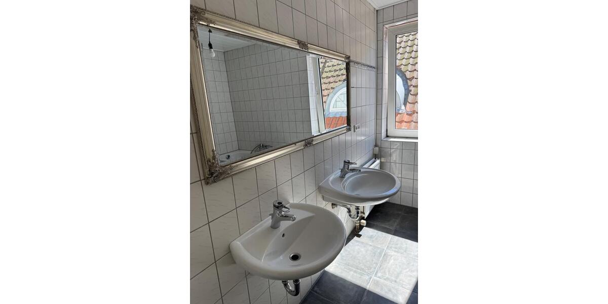 Etagenwohnung Uetersen - 4.5 Zimmer, 118 m&sup2;, 1.500&euro; | Angebot:26426662