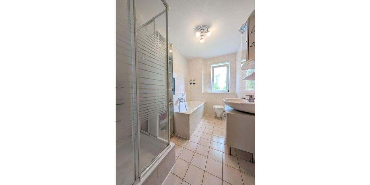 Zimmer München Allach-Untermenzing - 2 Zimmer, 72 m&sup2;, 1.450&euro; | Angebot:25696827