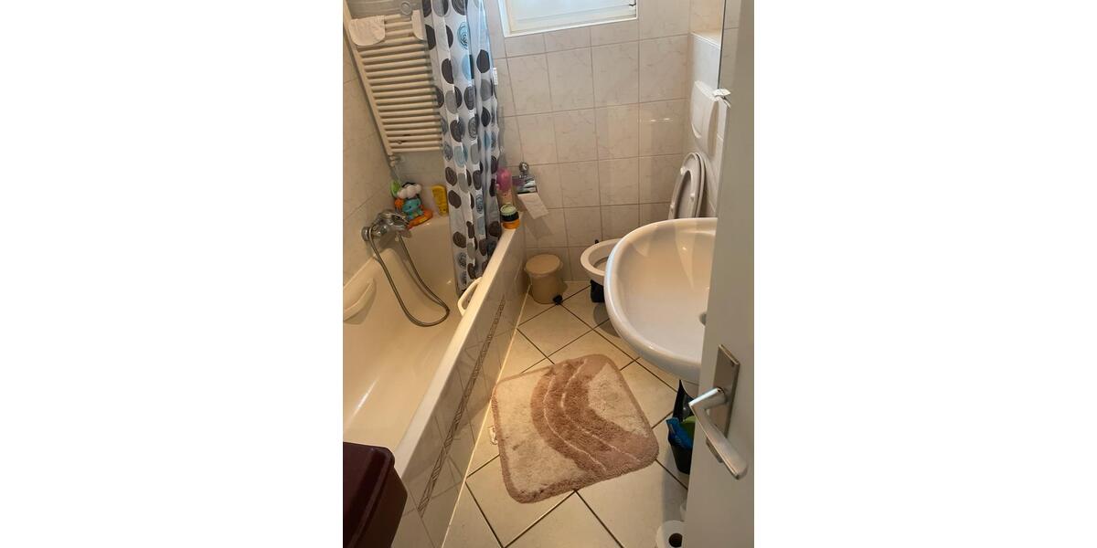 Etagenwohnung Edermünde - 3 Zimmer, 90 m&sup2;, 750&euro; | Angebot:26577785