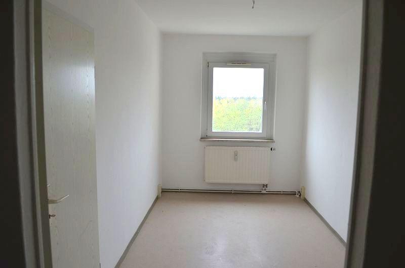 Etagenwohnung Welzow - 4 Zimmer, 74 m&sup2;, 384&euro; | Angebot:25918271